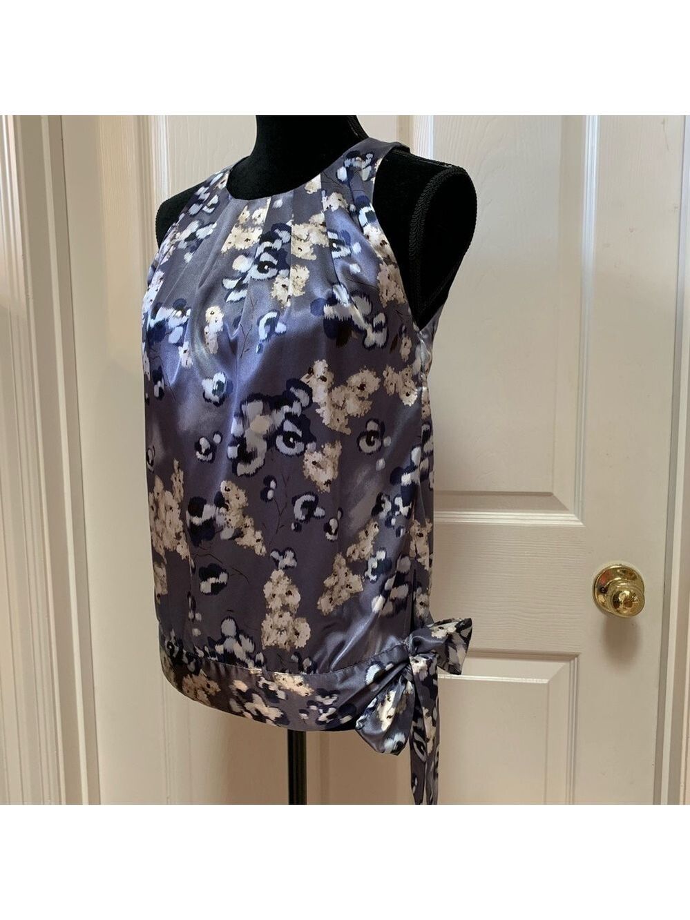 APT. 9 silvery blue abstract watercolor floral print sleeveless top side tie
